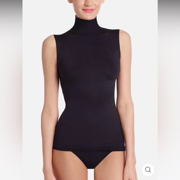 Commando Tops - Commando - Minimalist Sleeveless Turtleneck Top